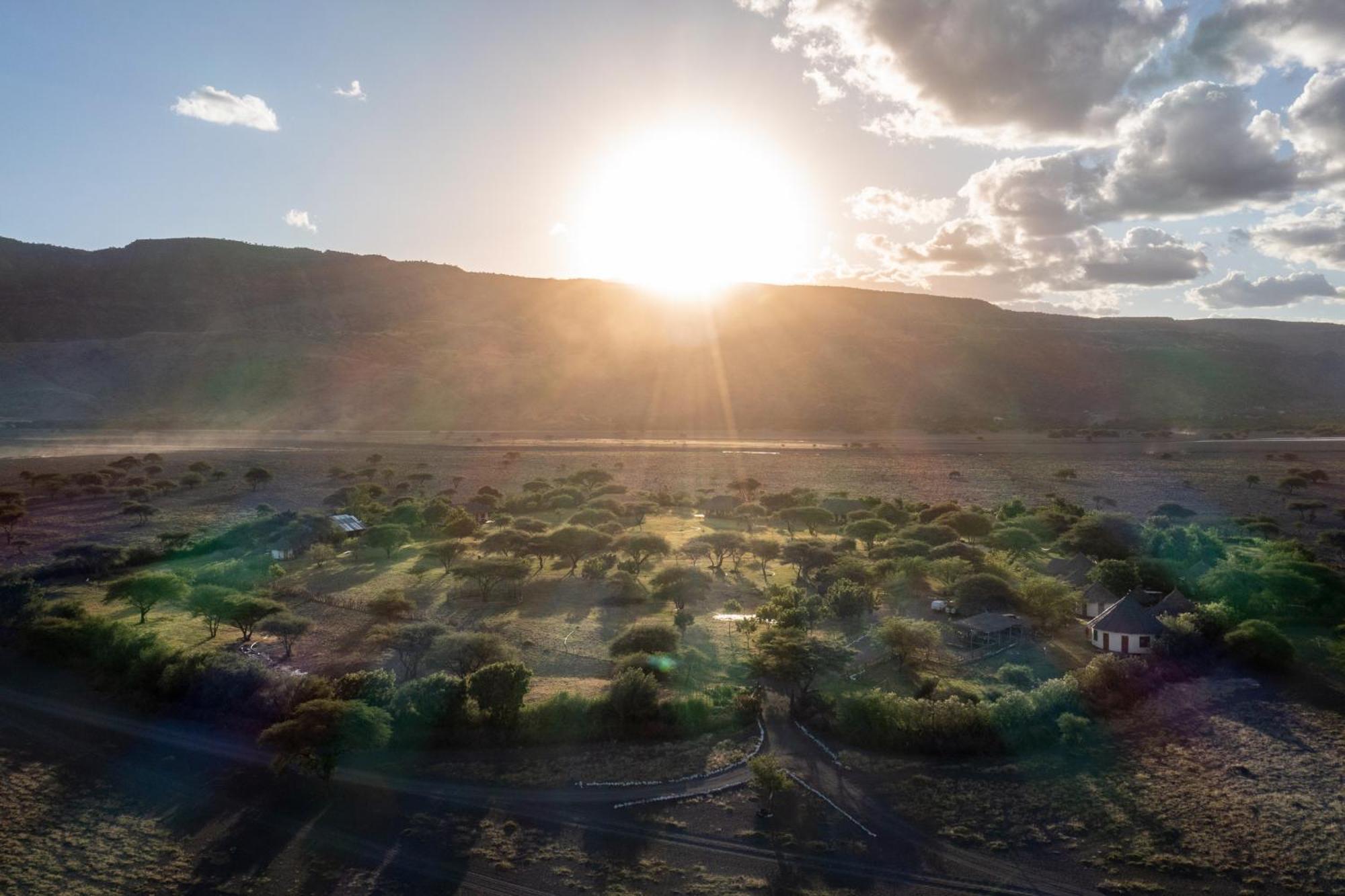 Lake Natron Maasai Giraffe Eco Lodge And Camping Mtowabaga Exterior foto
